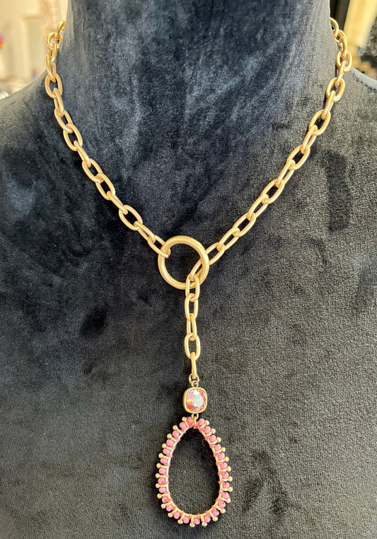 PINK CRYSTAL ON GOLD TOGGLE CHAIN