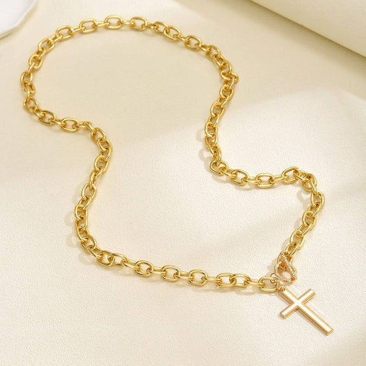 CROSS CHUNKY CHAIN STATEMENT TOGGLE NECKLACE