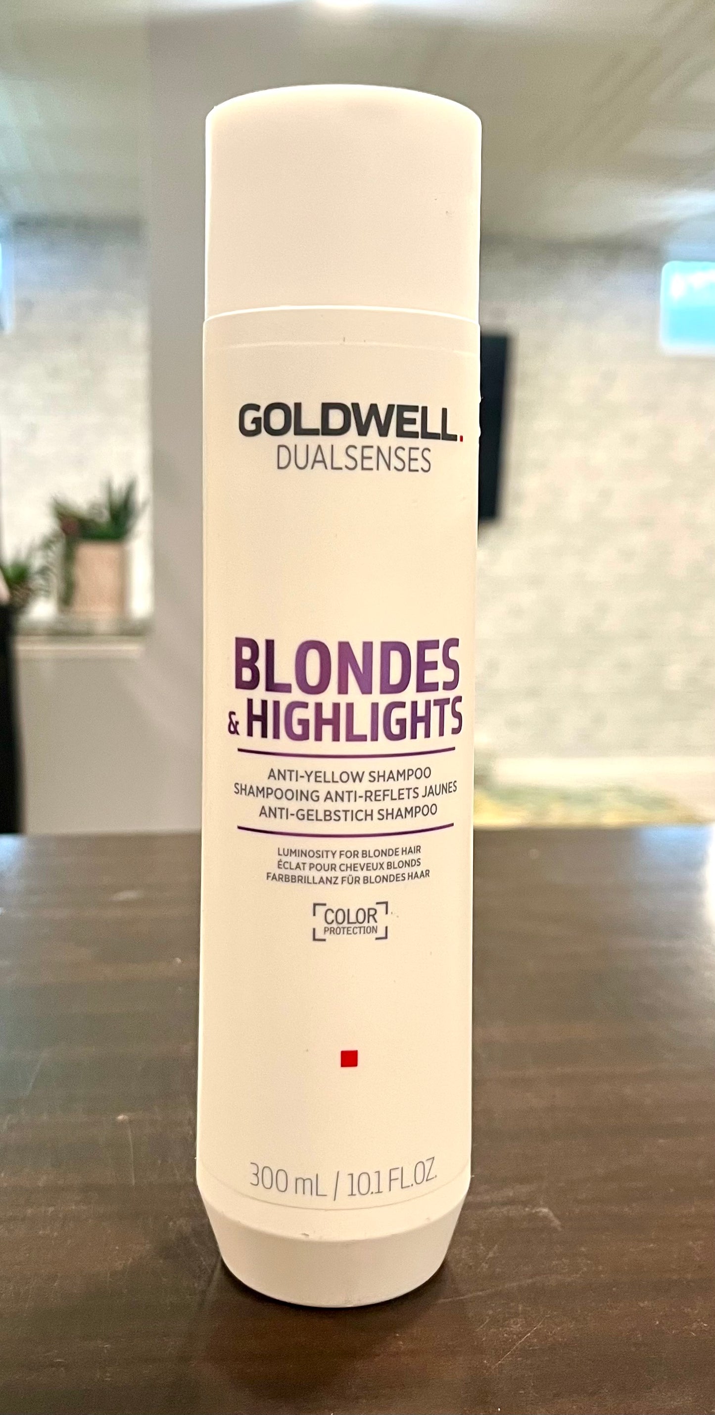 BLONDE & HILITES SHAMPOO -10.1 oz